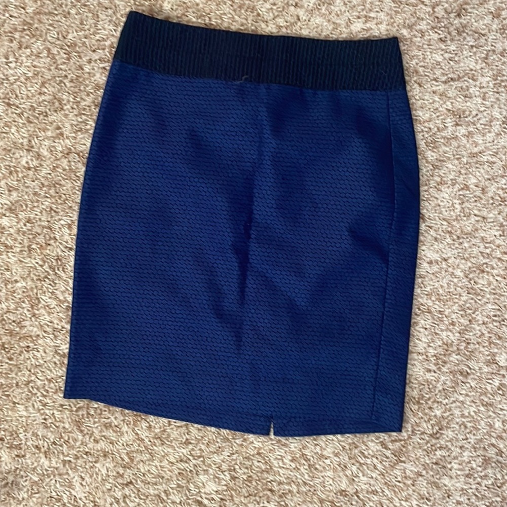 The Limited Pencil skirt. Size 0P